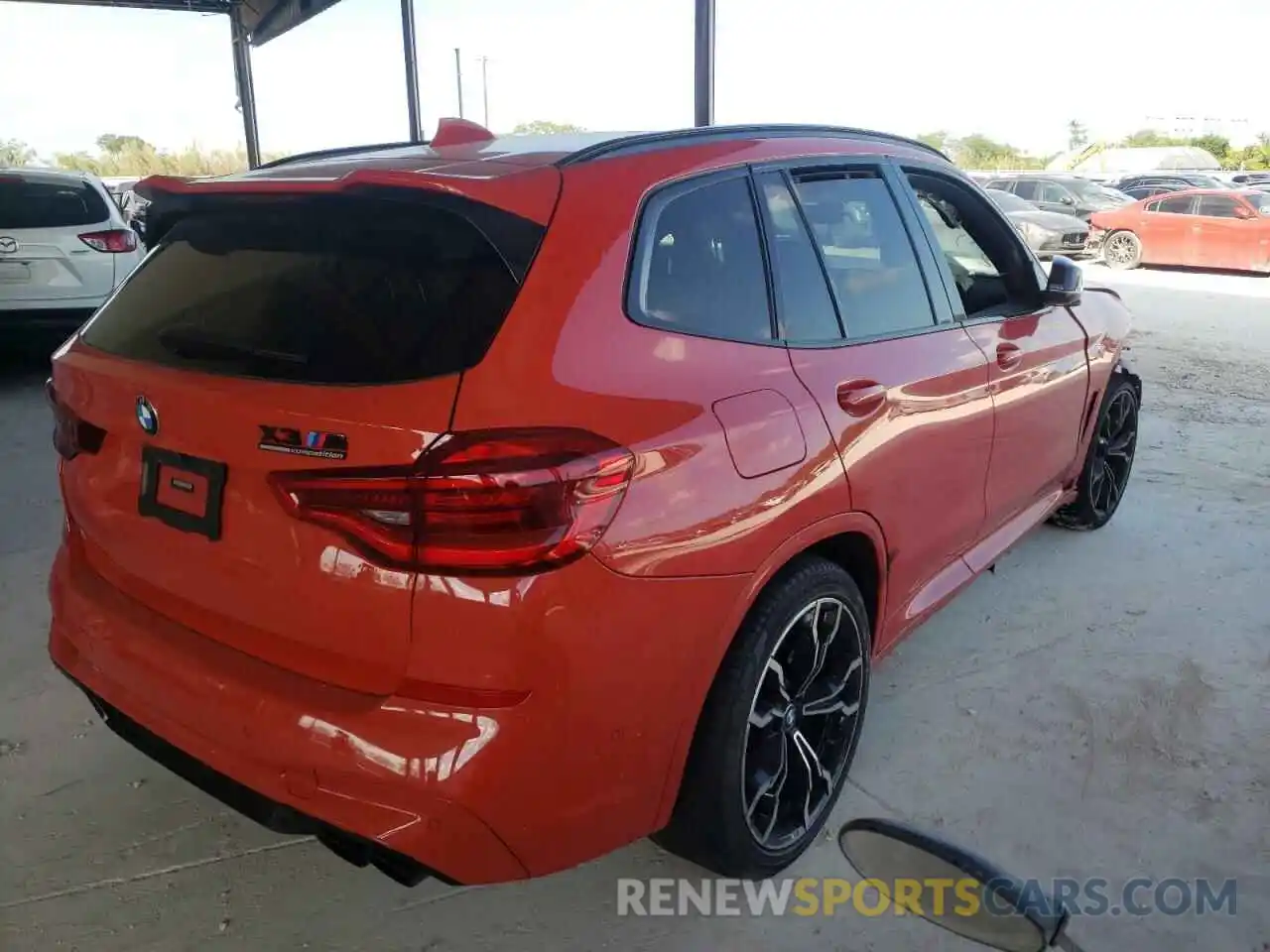 4 Photograph of a damaged car 5YMTS0C07LLT10255 BMW X3 2020