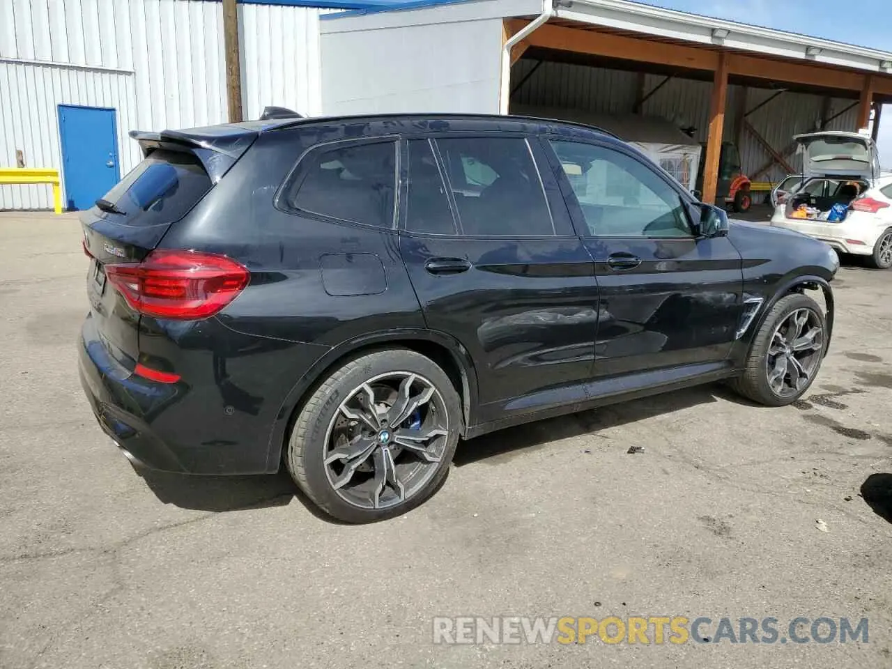 3 Photograph of a damaged car 5YMTS0C0XL9B65521 BMW X3 2020