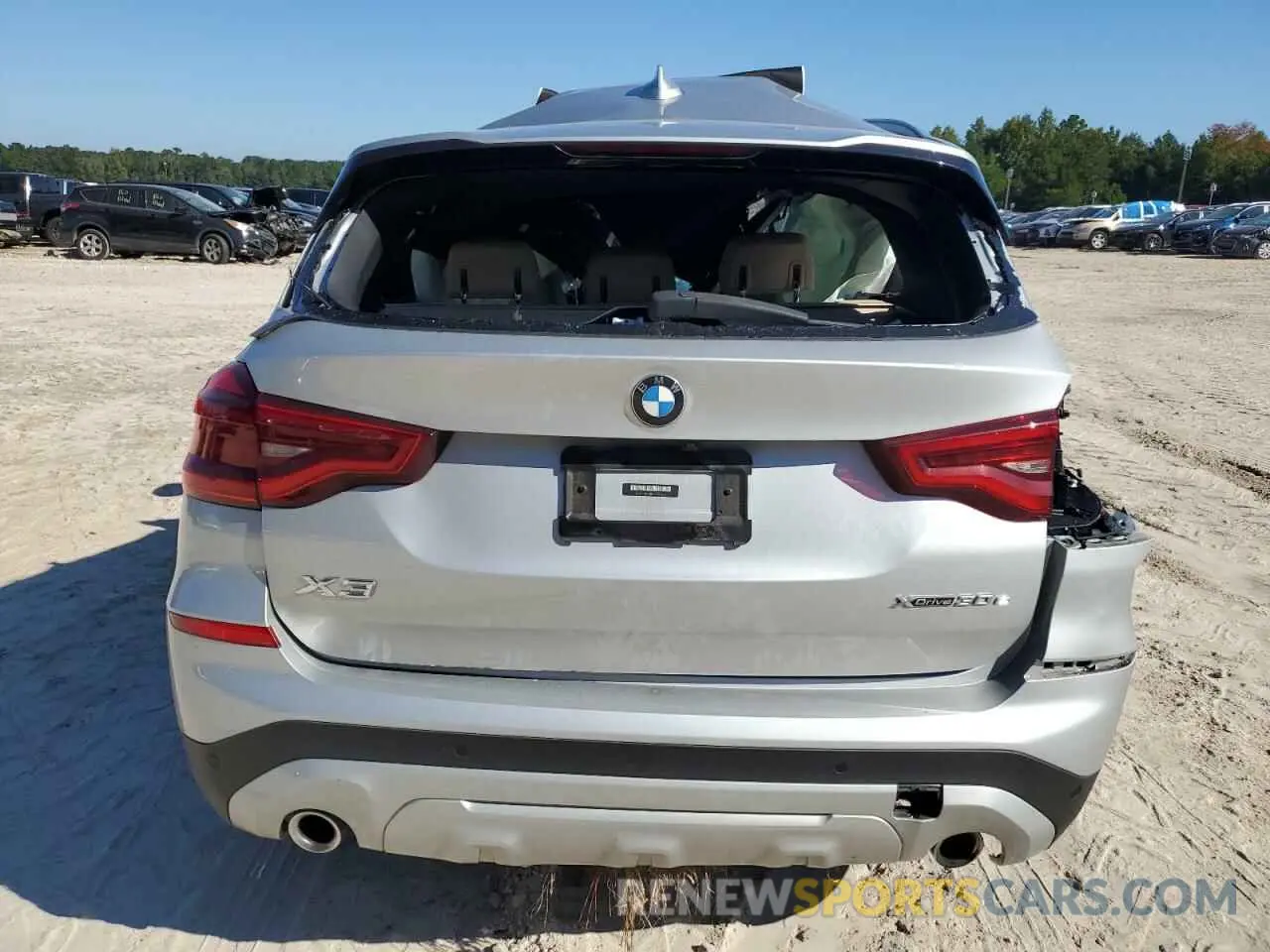 6 Photograph of a damaged car 5UXTS1C00M9E14570 BMW X3 2021