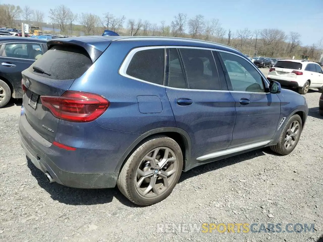 3 Photograph of a damaged car 5UXTS1C03M9E02168 BMW X3 2021