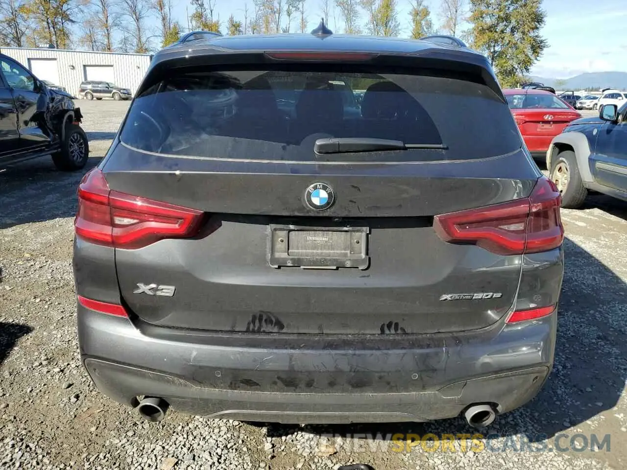 6 Photograph of a damaged car 5UXTS1C03M9G99605 BMW X3 2021