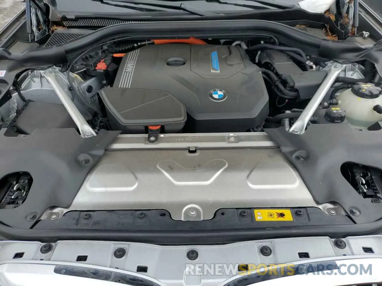12 Photograph of a damaged car 5UXTS1C04M9F18205 BMW X3 2021