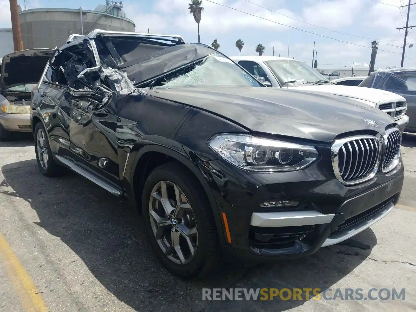 1 Photograph of a damaged car 5UXTS1C05M9F63346 BMW X3 2021