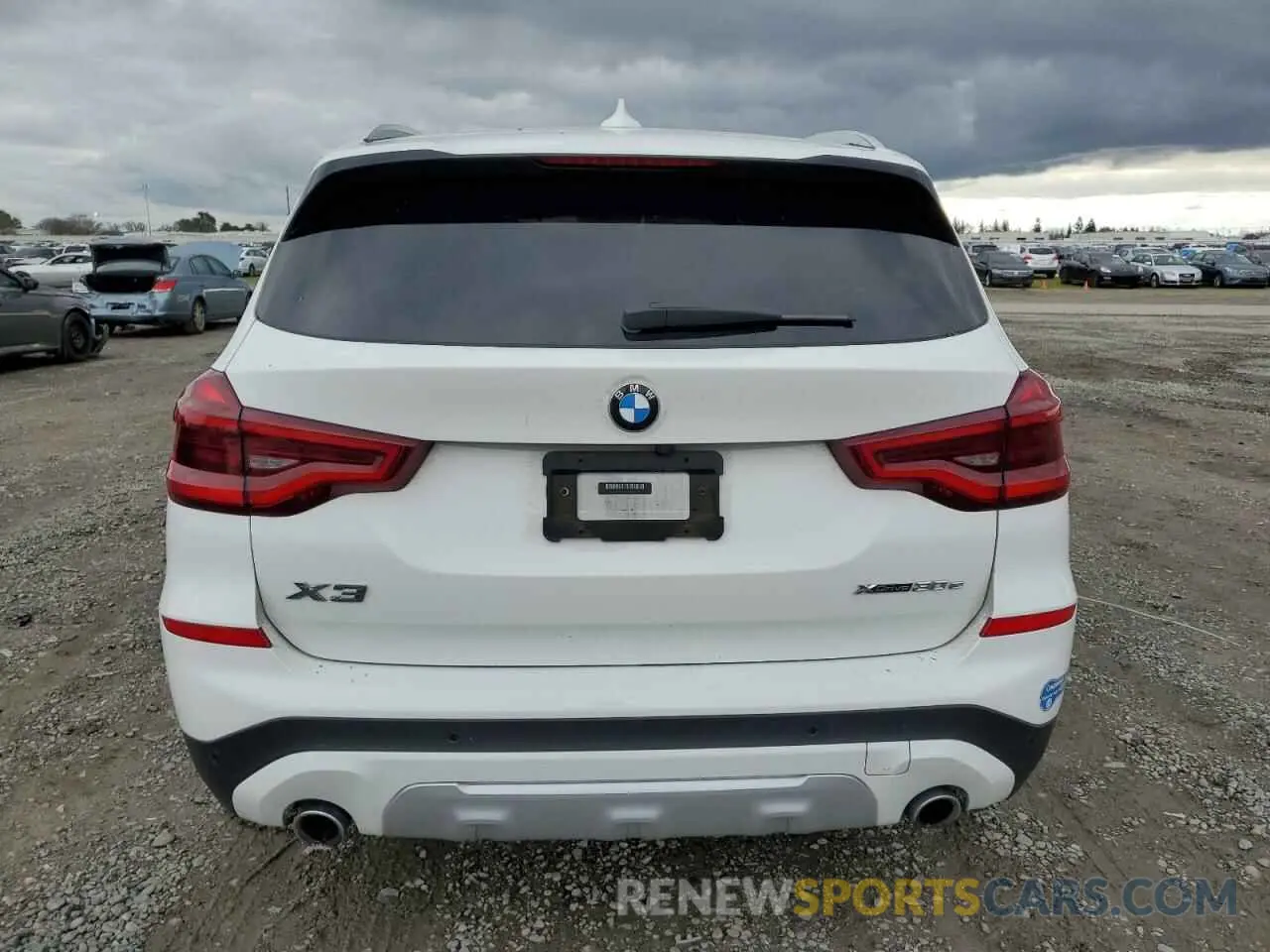 6 Photograph of a damaged car 5UXTS1C06M9E83229 BMW X3 2021