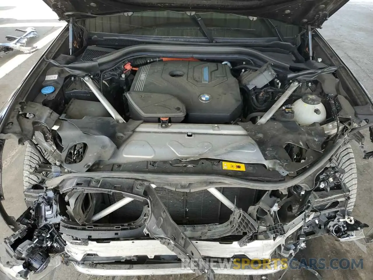 13 Photograph of a damaged car 5UXTS1C07M9G98778 BMW X3 2021