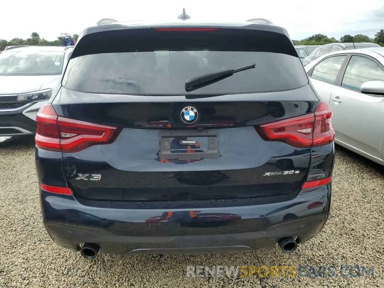 6 Photograph of a damaged car 5UXTS1C08M9H72824 BMW X3 2021