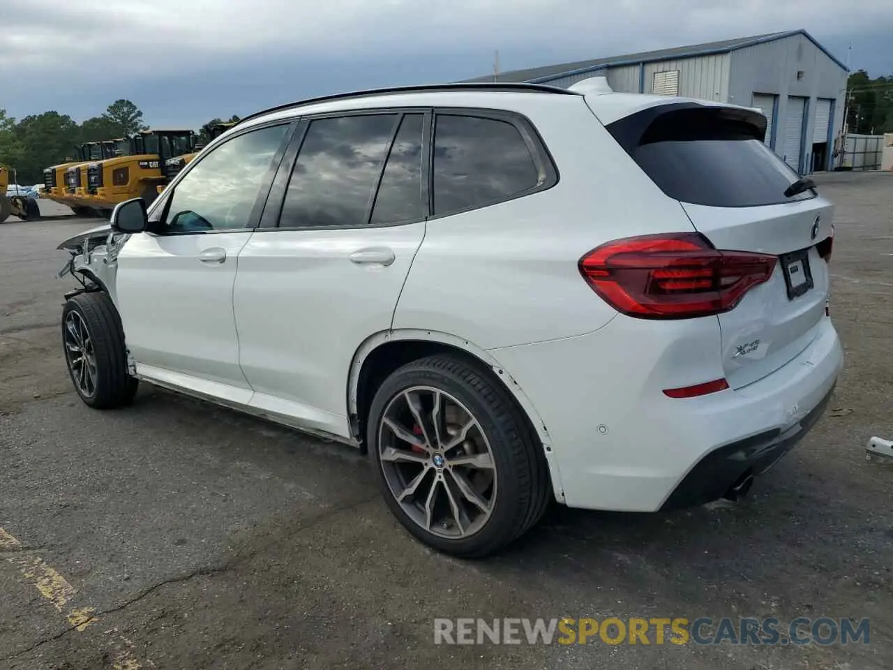 2 Photograph of a damaged car 5UXTY3C00M9F53978 BMW X3 2021