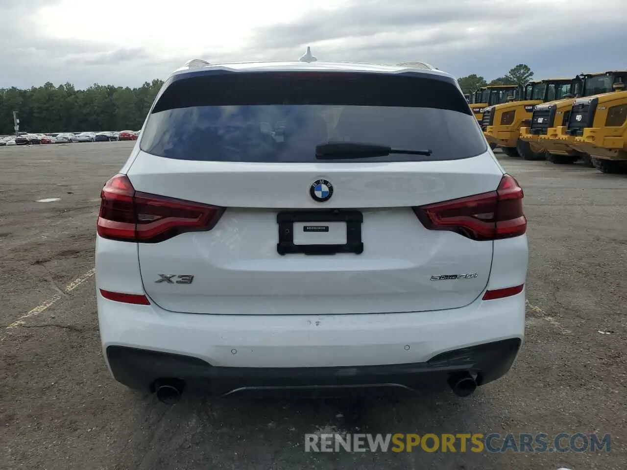 6 Photograph of a damaged car 5UXTY3C00M9F53978 BMW X3 2021