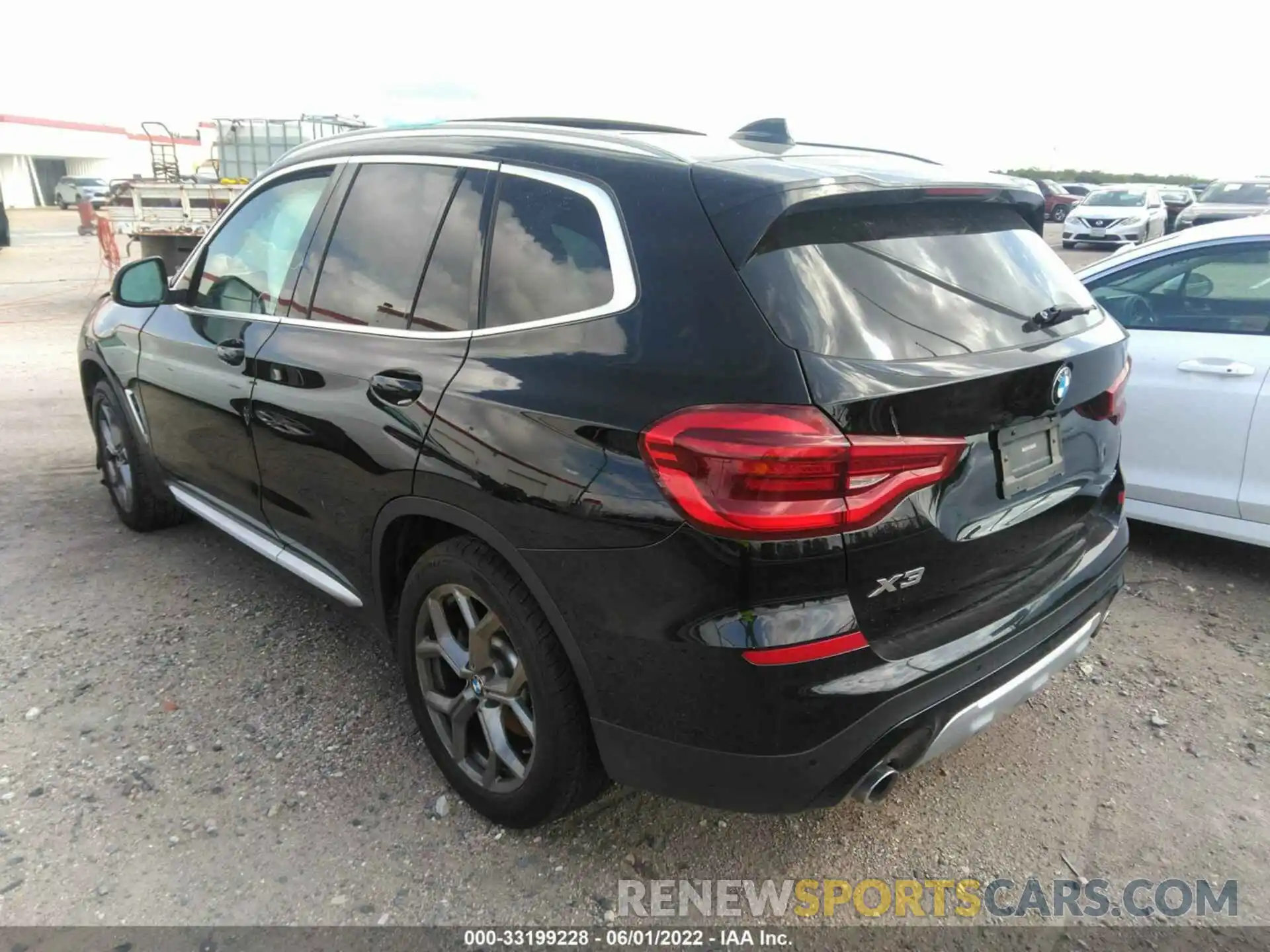 3 Photograph of a damaged car 5UXTY3C00M9F66374 BMW X3 2021