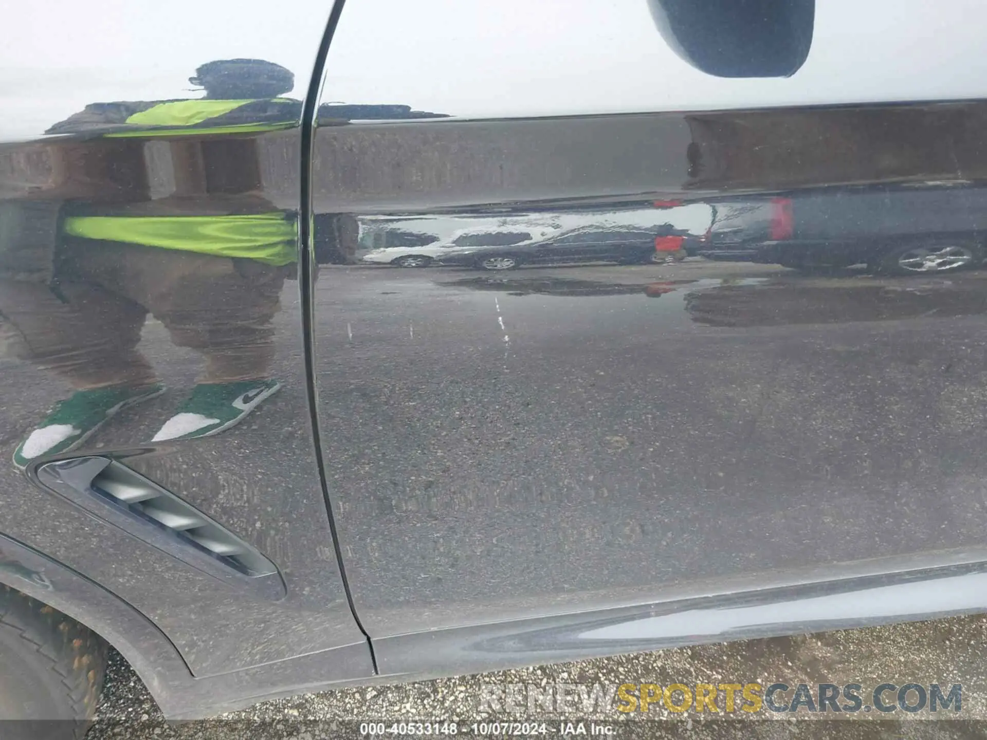 6 Photograph of a damaged car 5UXTY3C00M9F82672 BMW X3 2021