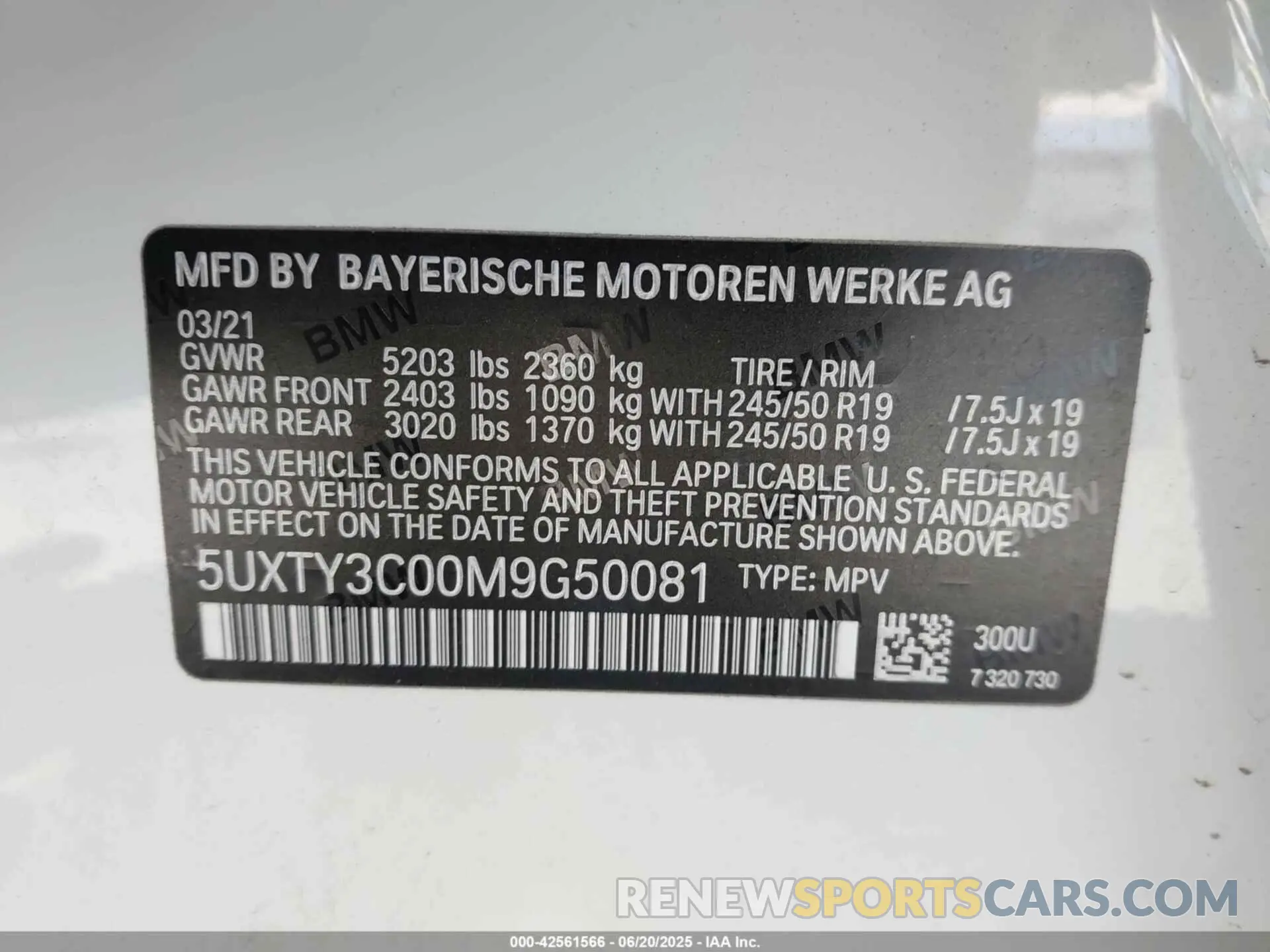 9 Photograph of a damaged car 5UXTY3C00M9G50081 BMW X3 2021