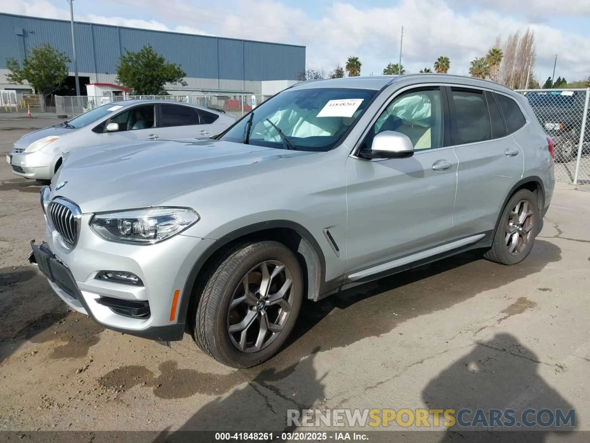 2 Photograph of a damaged car 5UXTY3C00M9H14796 BMW X3 2021