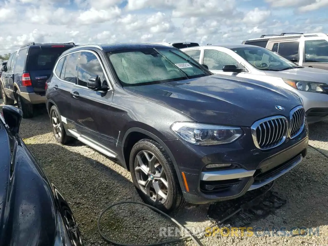 4 Photograph of a damaged car 5UXTY3C01M9E20680 BMW X3 2021