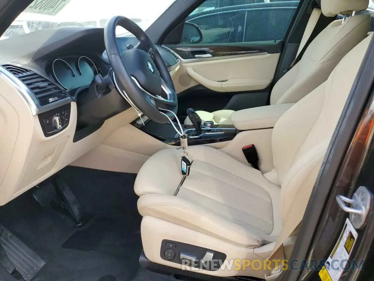 7 Photograph of a damaged car 5UXTY3C01M9E20680 BMW X3 2021