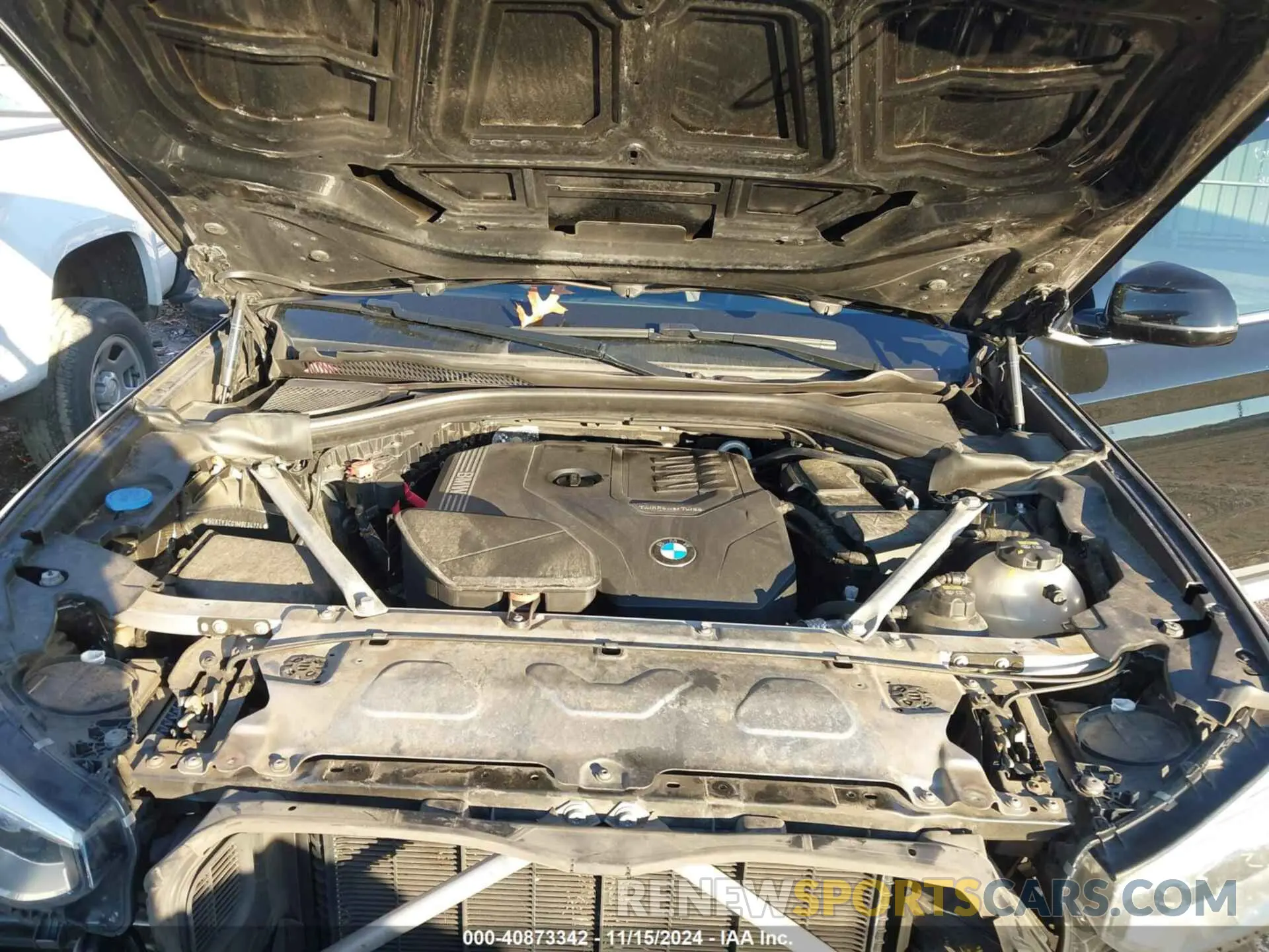 10 Photograph of a damaged car 5UXTY3C01M9E34224 BMW X3 2021