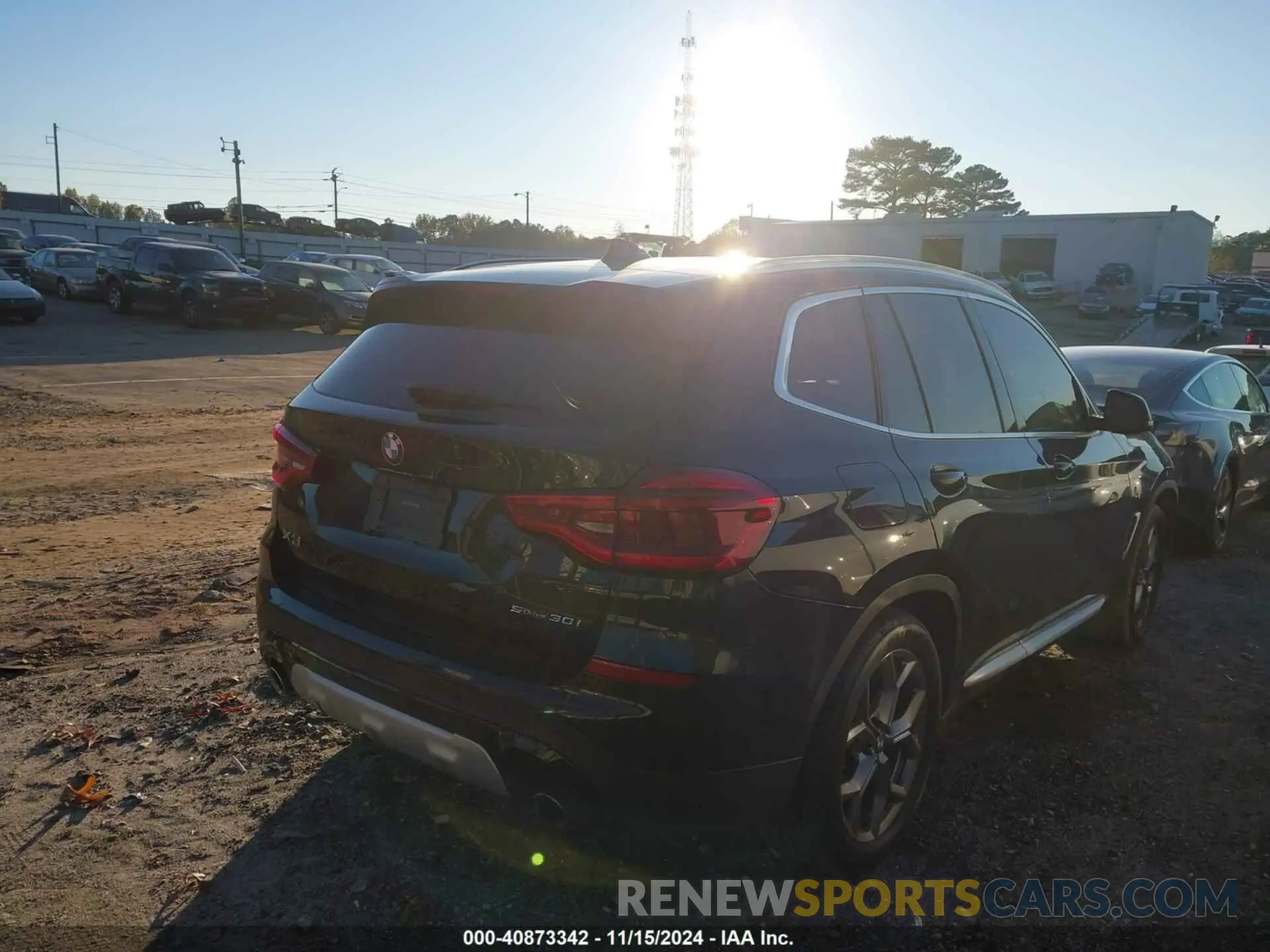 4 Photograph of a damaged car 5UXTY3C01M9E34224 BMW X3 2021