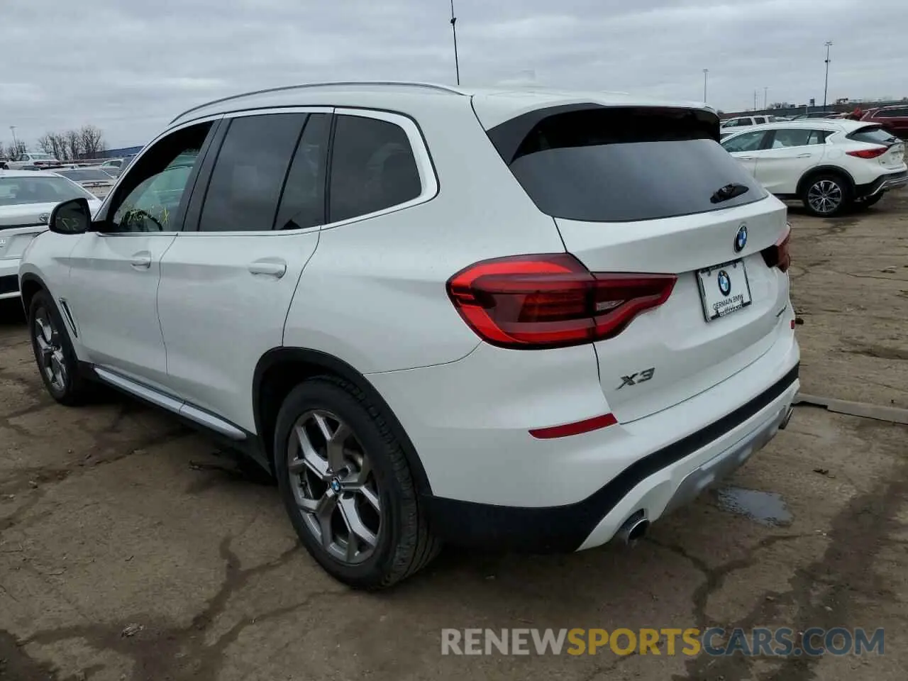 2 Photograph of a damaged car 5UXTY3C01M9F12811 BMW X3 2021