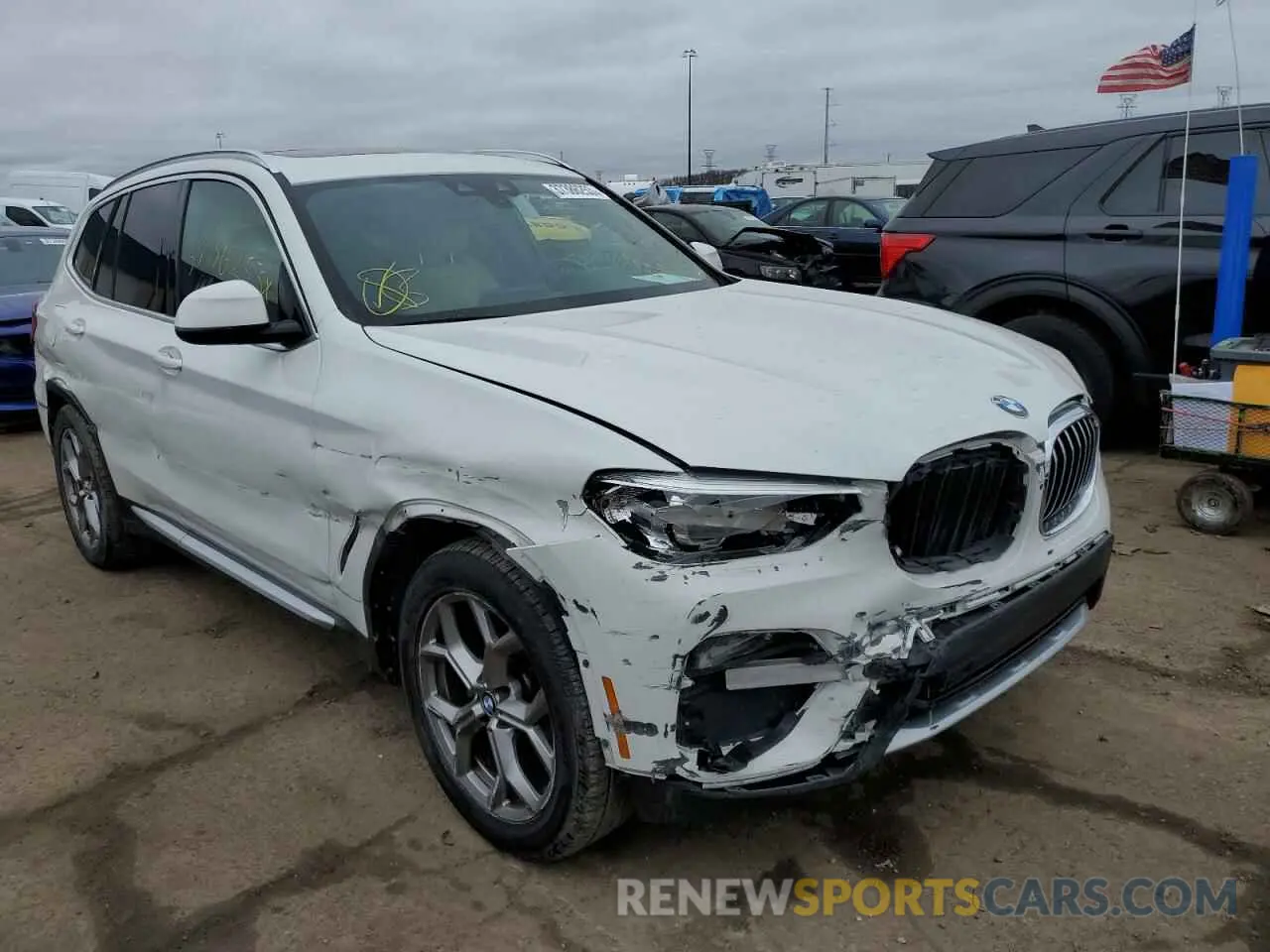 4 Photograph of a damaged car 5UXTY3C01M9F12811 BMW X3 2021