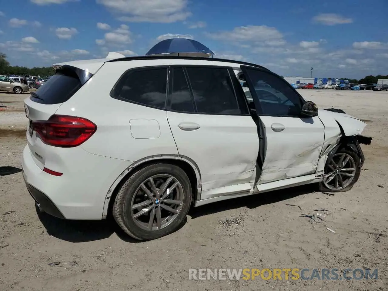 3 Photograph of a damaged car 5UXTY3C01M9F55786 BMW X3 2021