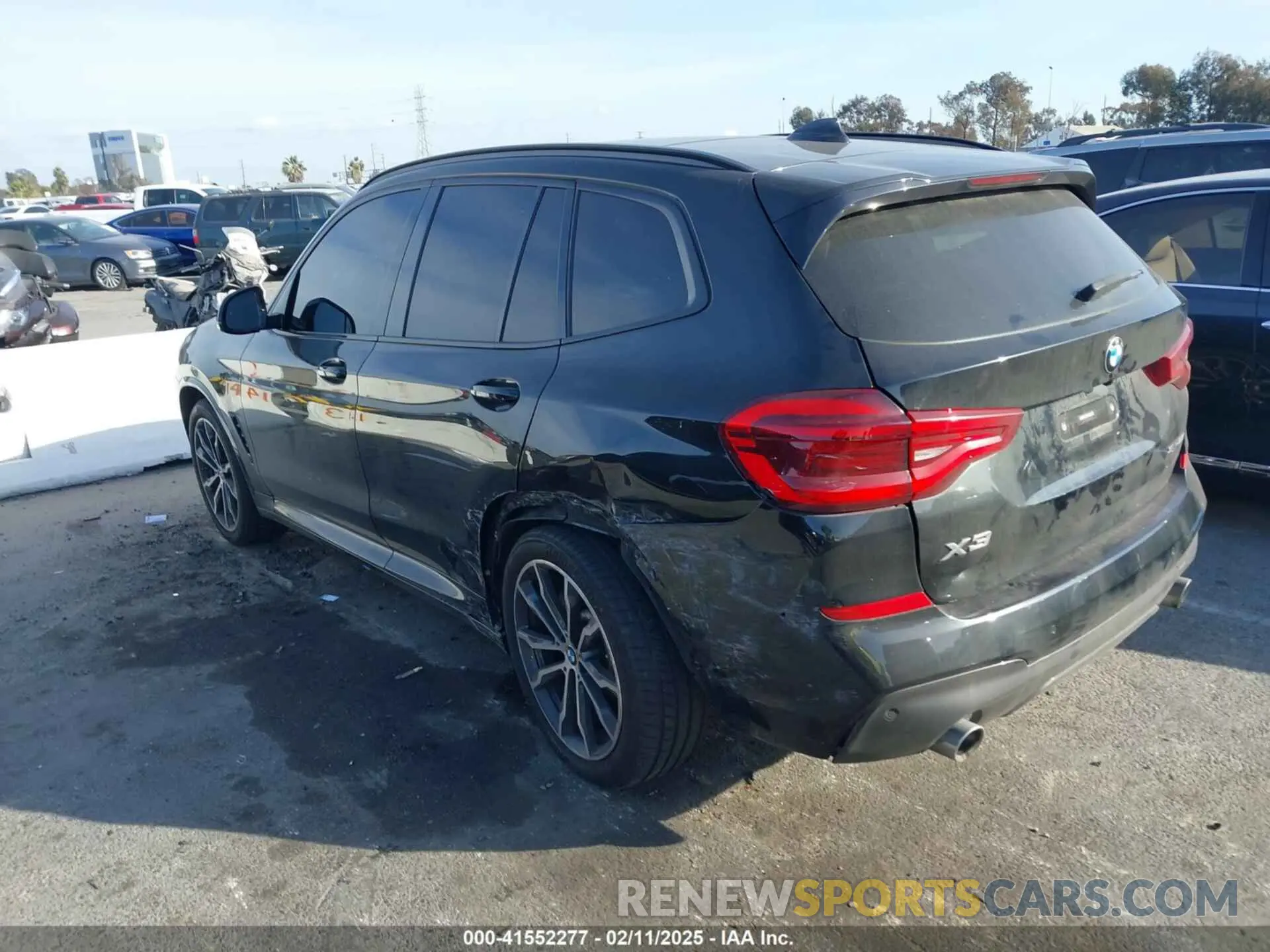 3 Photograph of a damaged car 5UXTY3C01M9F98430 BMW X3 2021