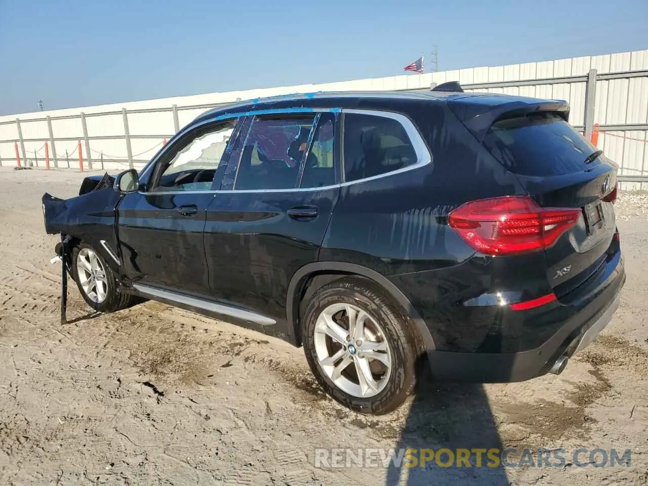 2 Photograph of a damaged car 5UXTY3C01M9G42670 BMW X3 2021
