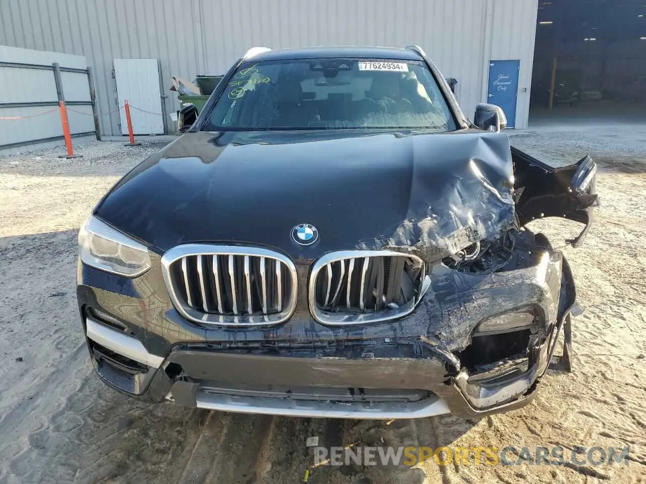 5 Photograph of a damaged car 5UXTY3C01M9G42670 BMW X3 2021