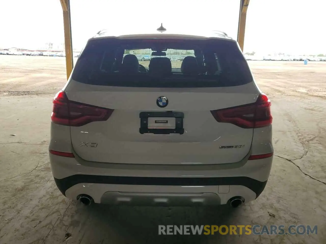 6 Photograph of a damaged car 5UXTY3C01M9H64252 BMW X3 2021