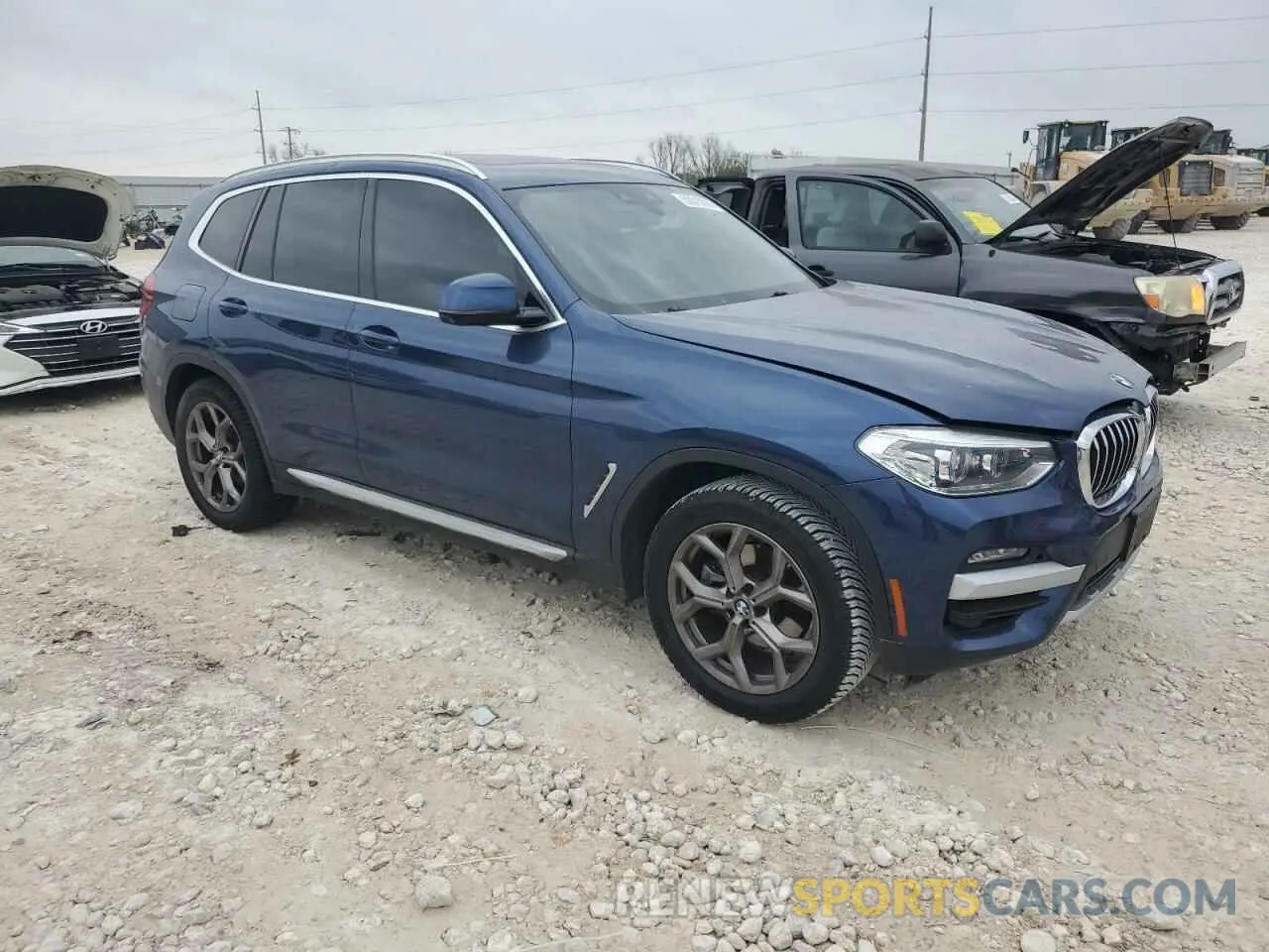 4 Photograph of a damaged car 5UXTY3C01M9H77809 BMW X3 2021