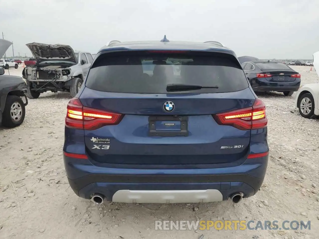 6 Photograph of a damaged car 5UXTY3C01M9H77809 BMW X3 2021