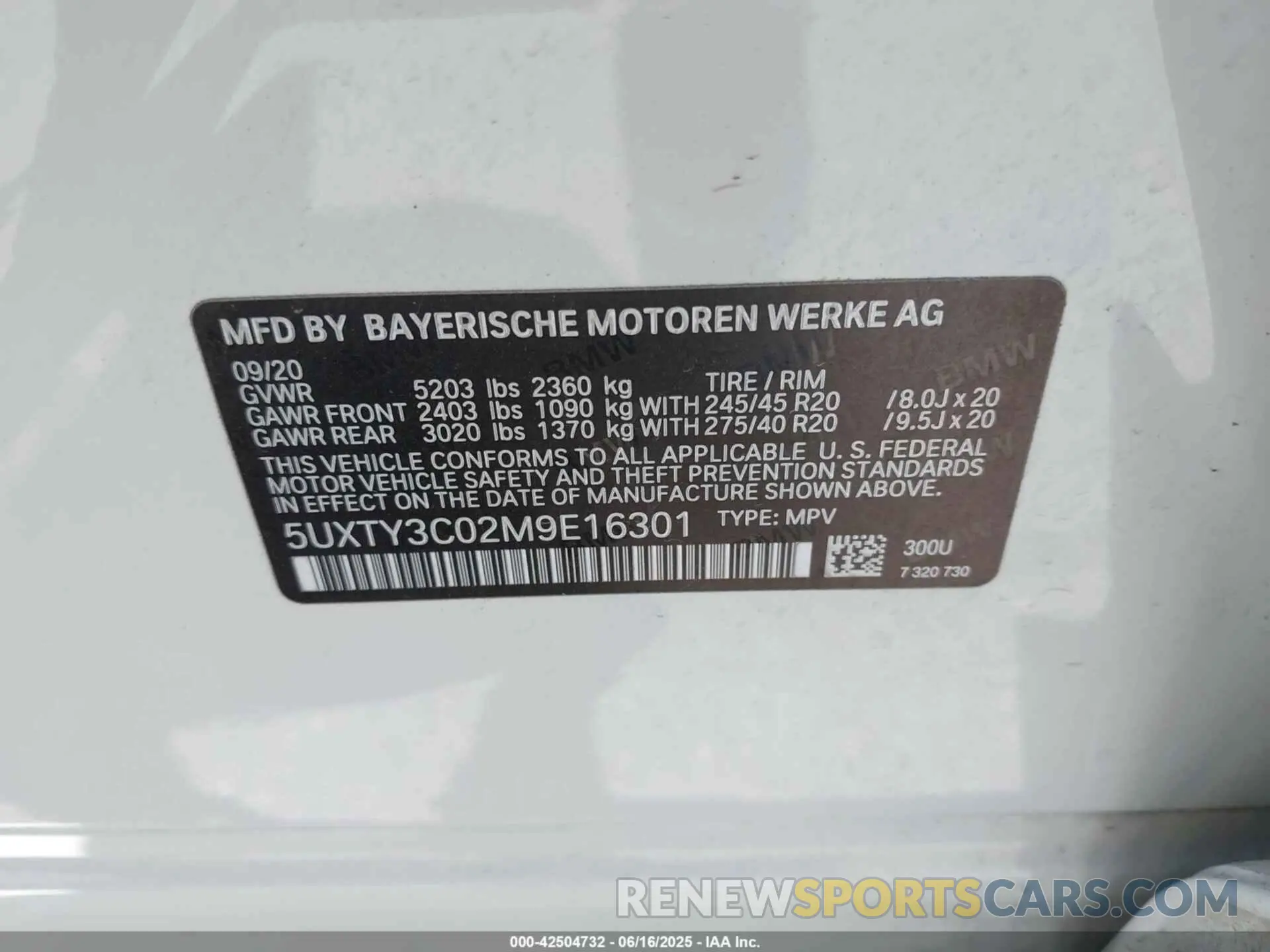 9 Photograph of a damaged car 5UXTY3C02M9E16301 BMW X3 2021