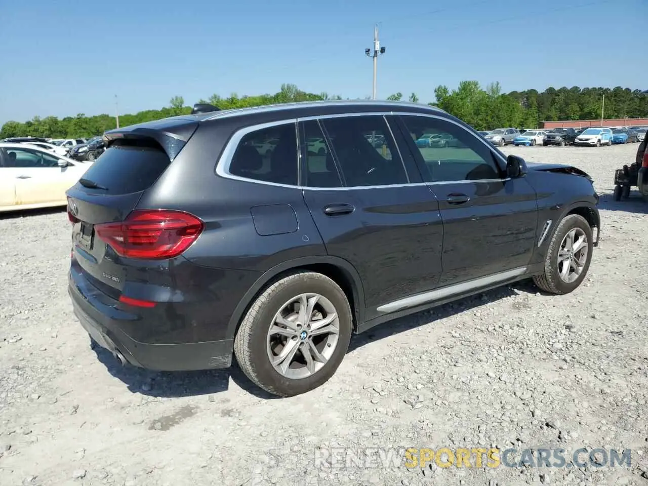 3 Photograph of a damaged car 5UXTY3C02M9E56653 BMW X3 2021