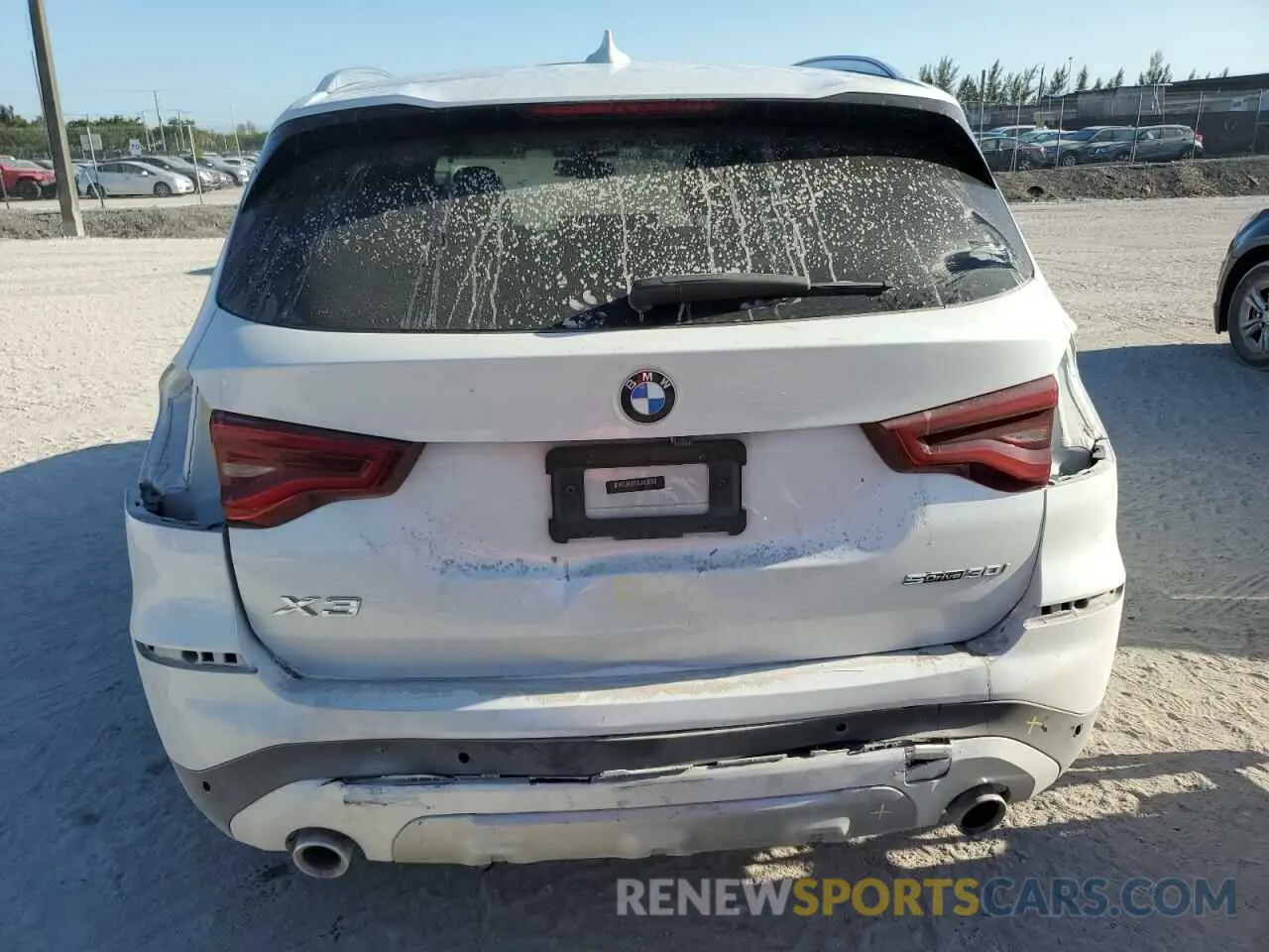 6 Photograph of a damaged car 5UXTY3C02M9E58273 BMW X3 2021