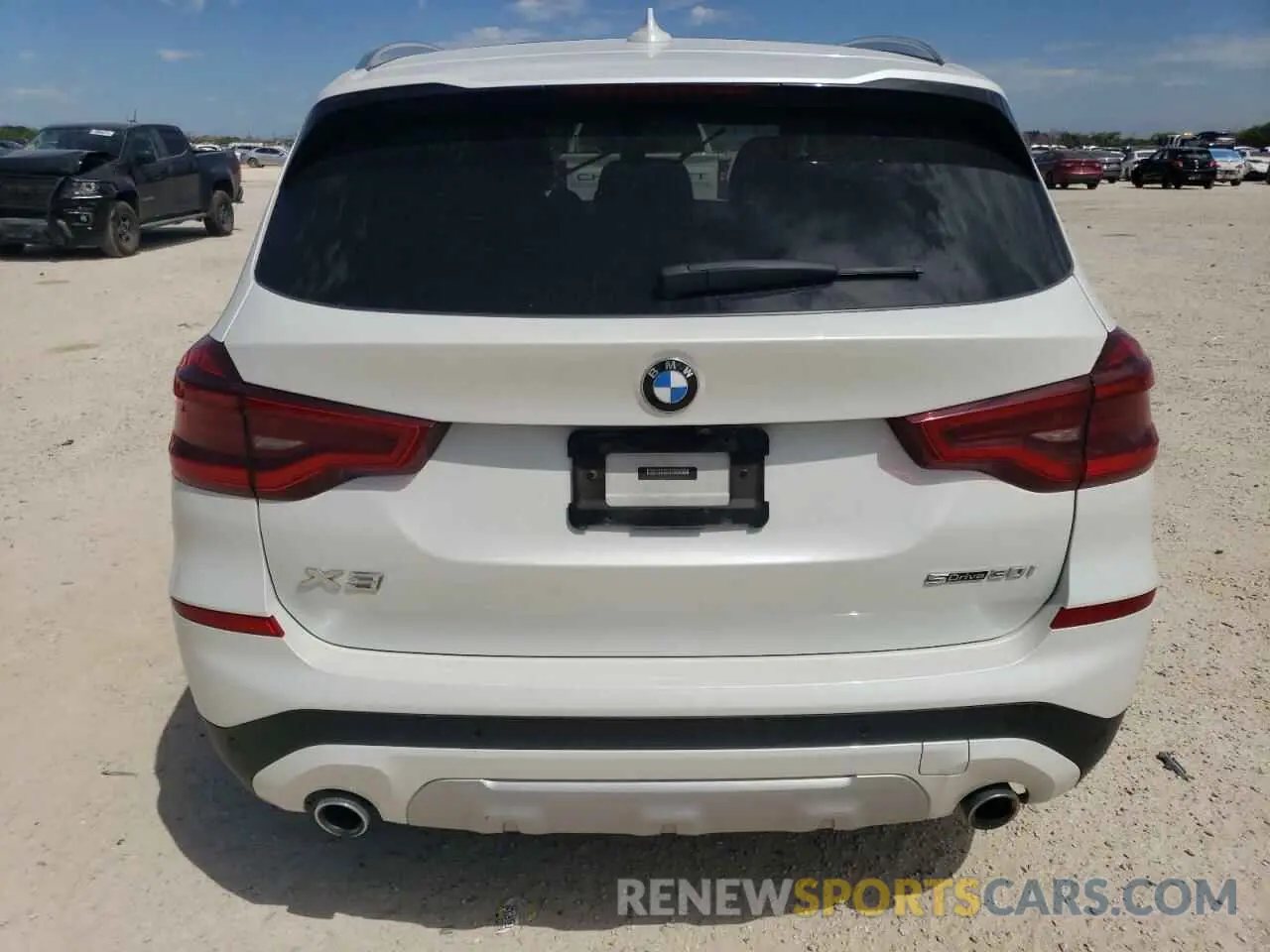 6 Photograph of a damaged car 5UXTY3C02M9E76689 BMW X3 2021