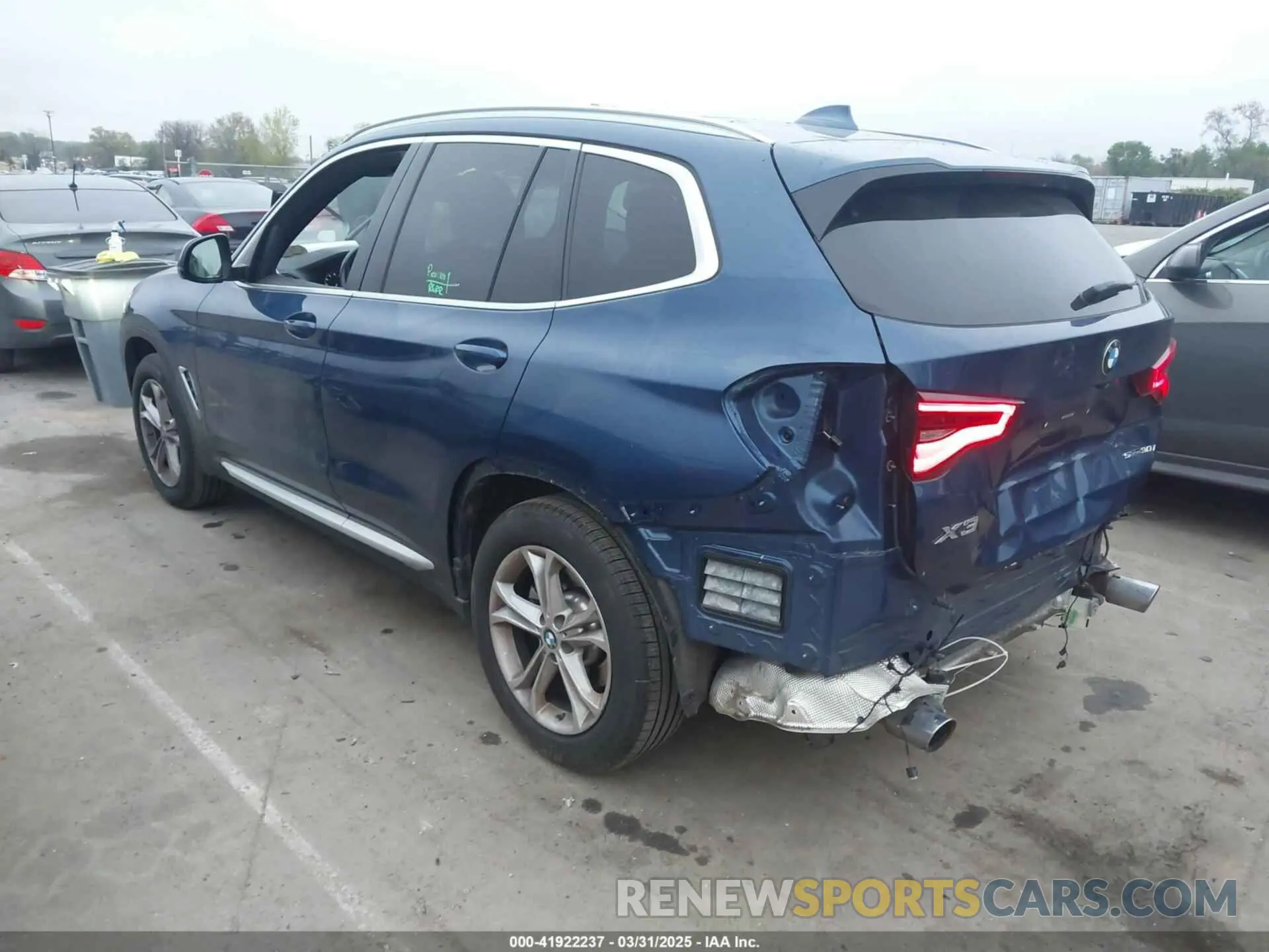 3 Photograph of a damaged car 5UXTY3C02M9F37961 BMW X3 2021