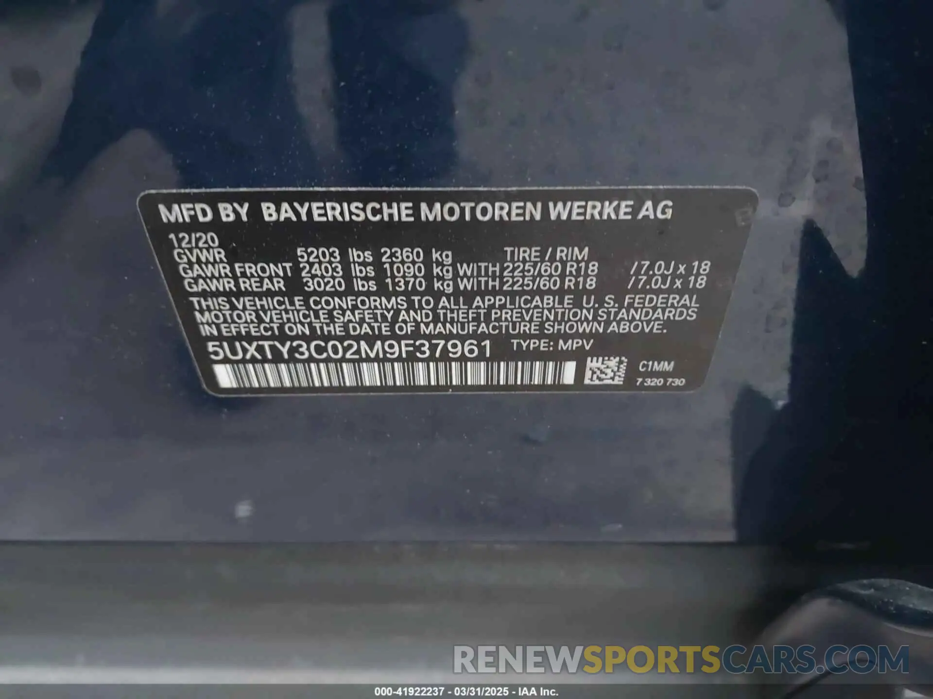 9 Photograph of a damaged car 5UXTY3C02M9F37961 BMW X3 2021