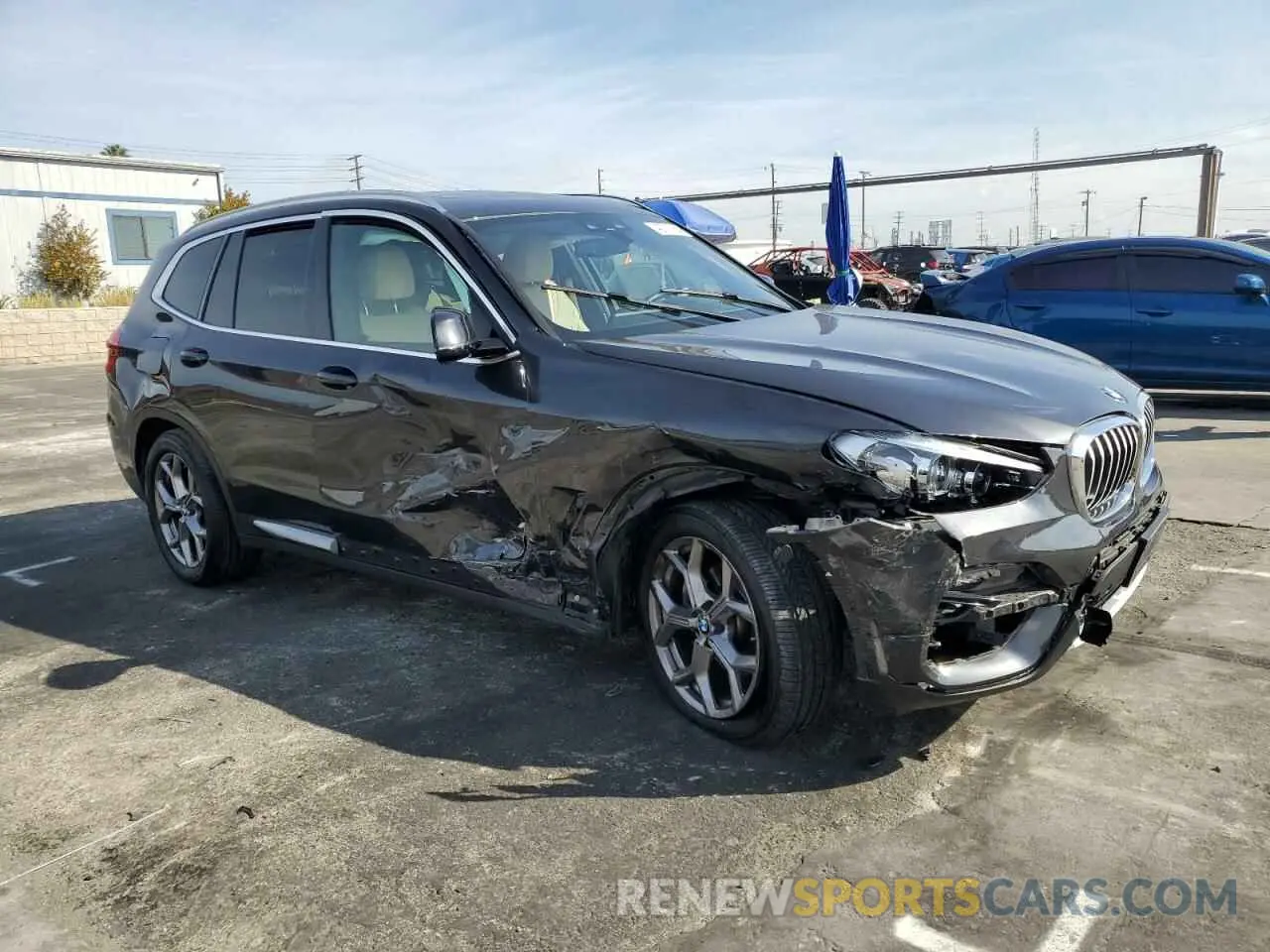 4 Photograph of a damaged car 5UXTY3C02M9G49787 BMW X3 2021