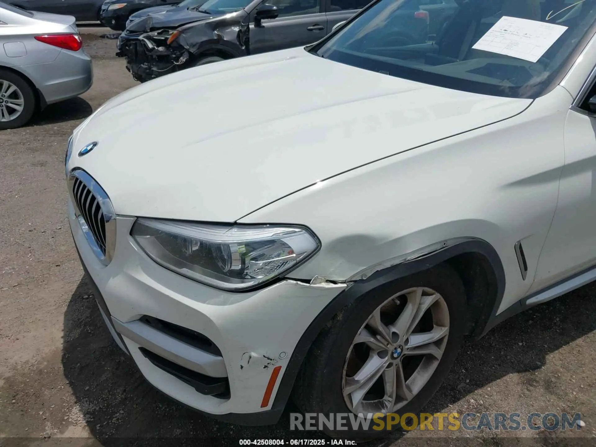 6 Photograph of a damaged car 5UXTY3C02M9G50065 BMW X3 2021