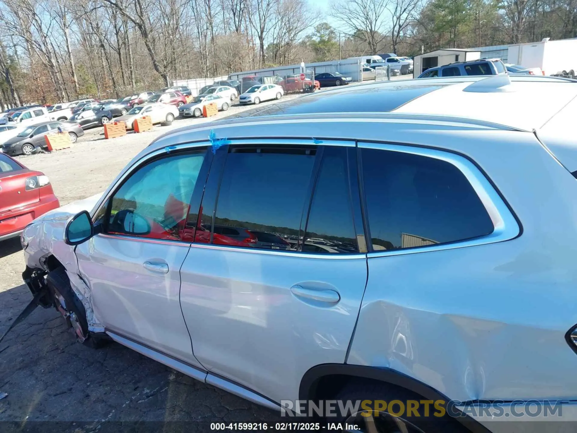 14 Photograph of a damaged car 5UXTY3C03M9H57528 BMW X3 2021