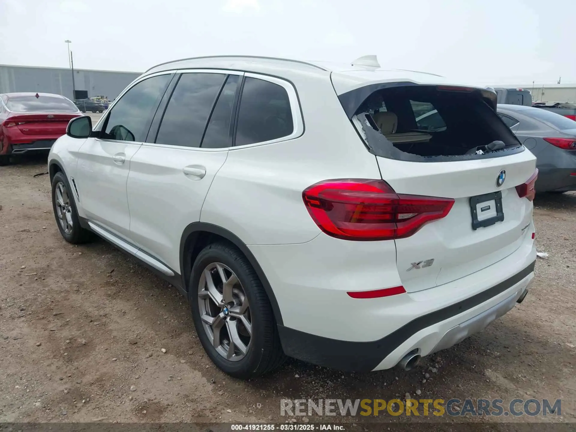 3 Photograph of a damaged car 5UXTY3C04M9D81731 BMW X3 2021