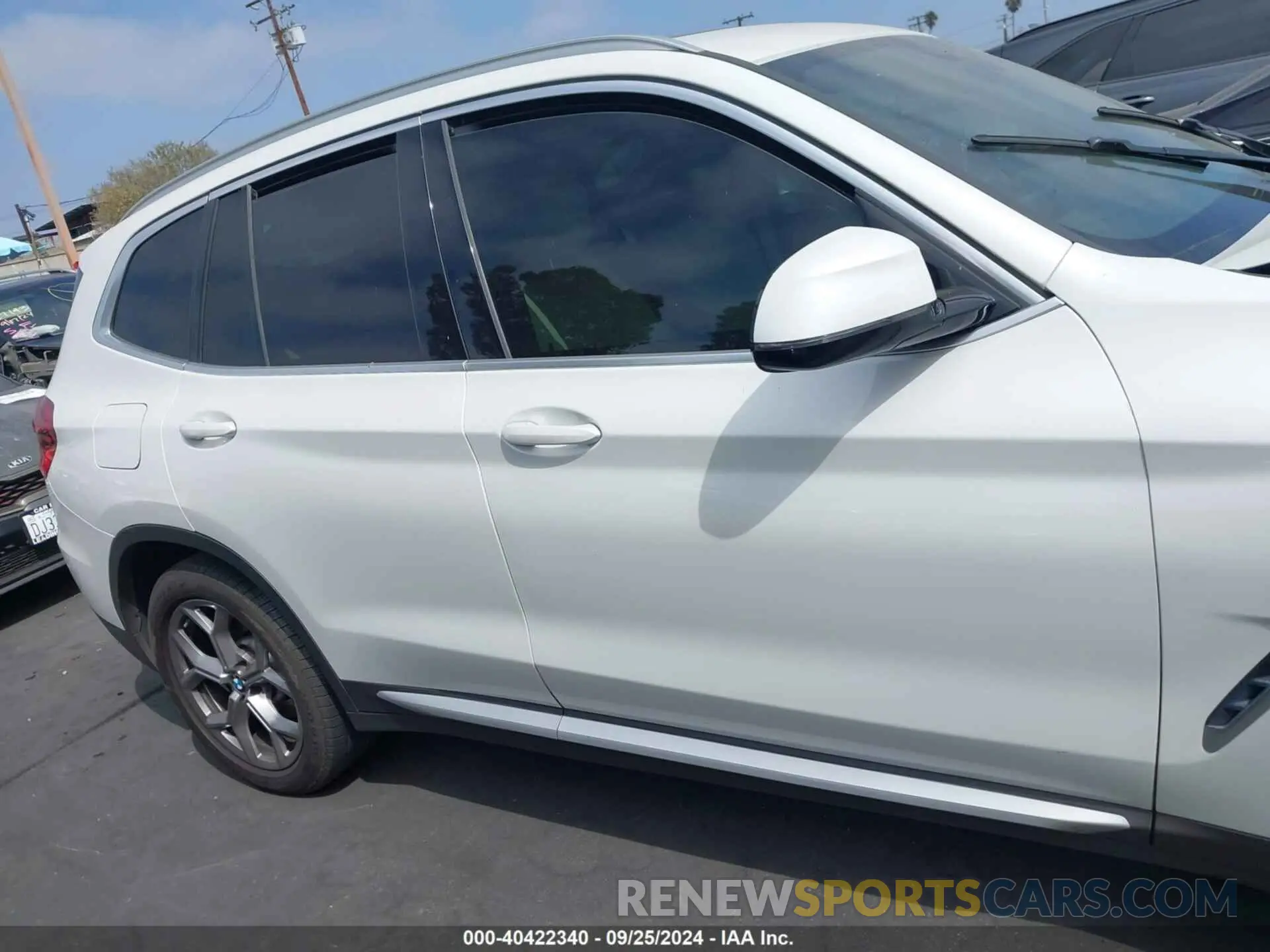 13 Photograph of a damaged car 5UXTY3C04M9E99729 BMW X3 2021