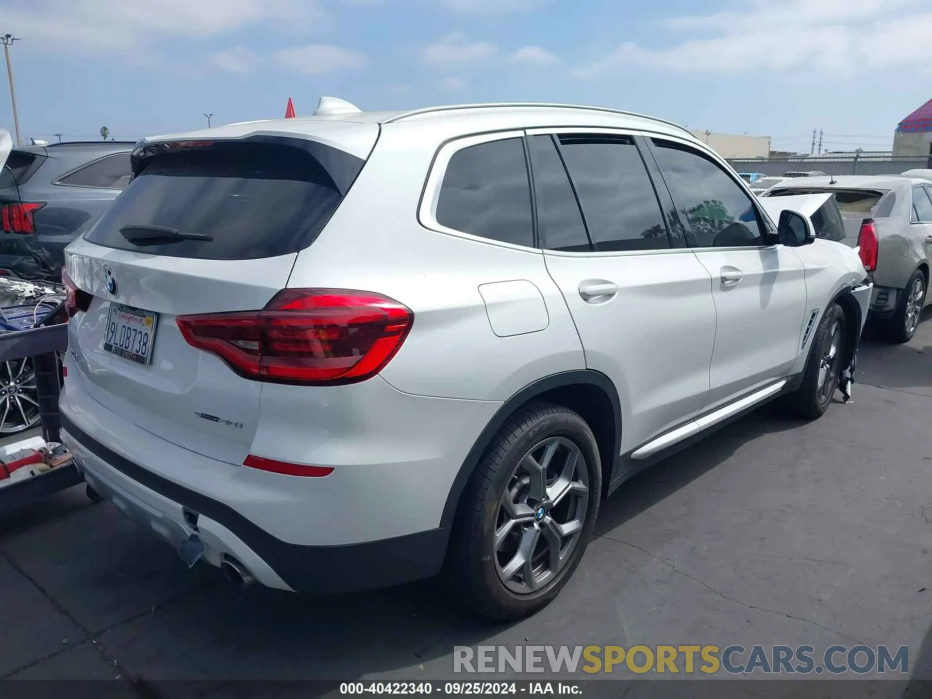 4 Photograph of a damaged car 5UXTY3C04M9E99729 BMW X3 2021