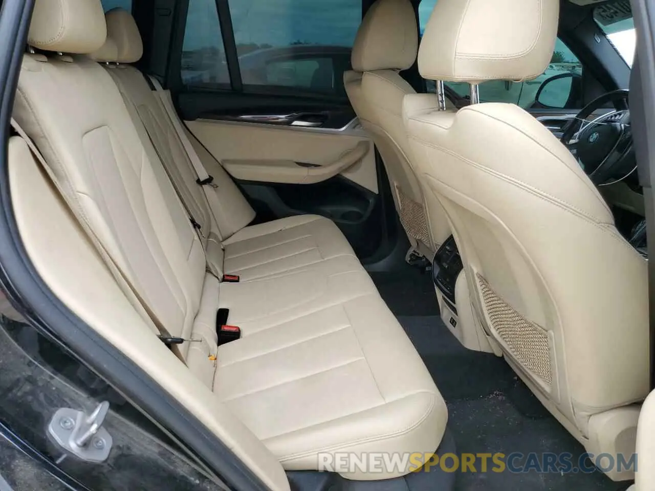 11 Photograph of a damaged car 5UXTY3C04M9G09873 BMW X3 2021