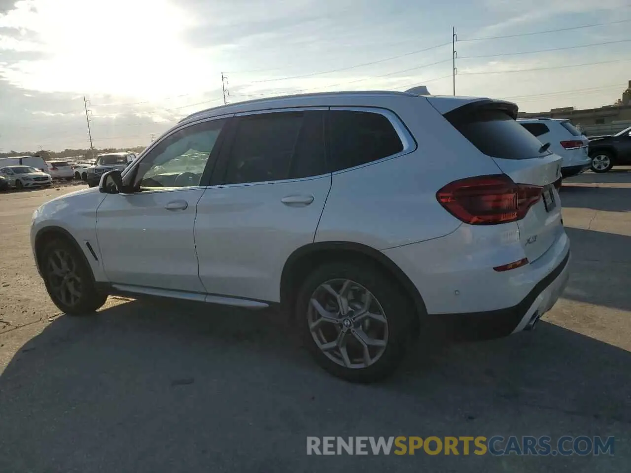 2 Photograph of a damaged car 5UXTY3C04M9G51802 BMW X3 2021