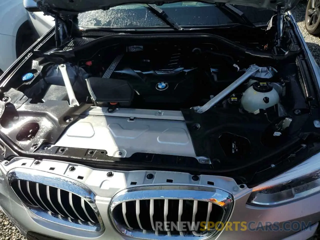 12 Photograph of a damaged car 5UXTY3C04M9H92871 BMW X3 2021