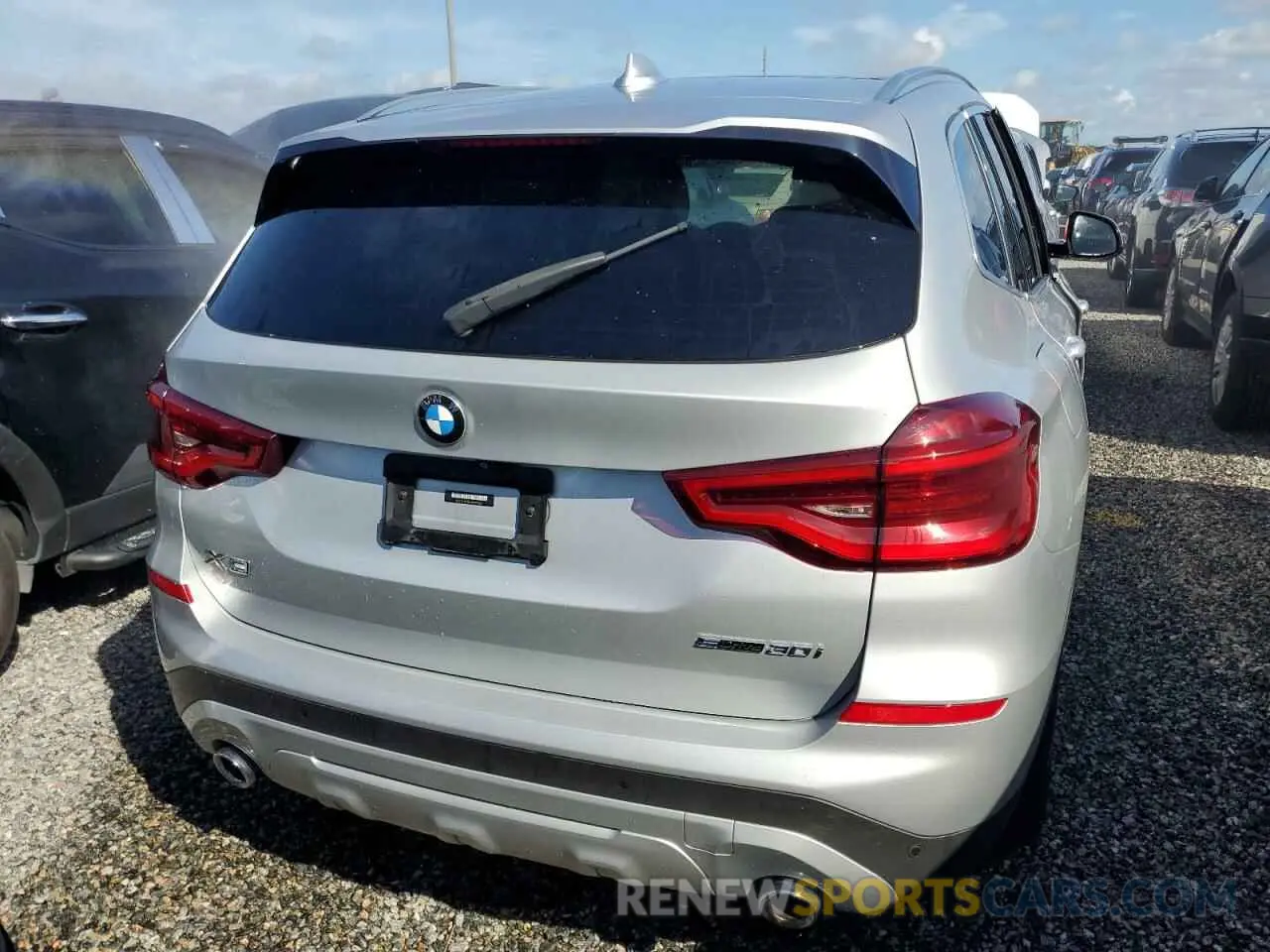 6 Photograph of a damaged car 5UXTY3C04M9H92871 BMW X3 2021