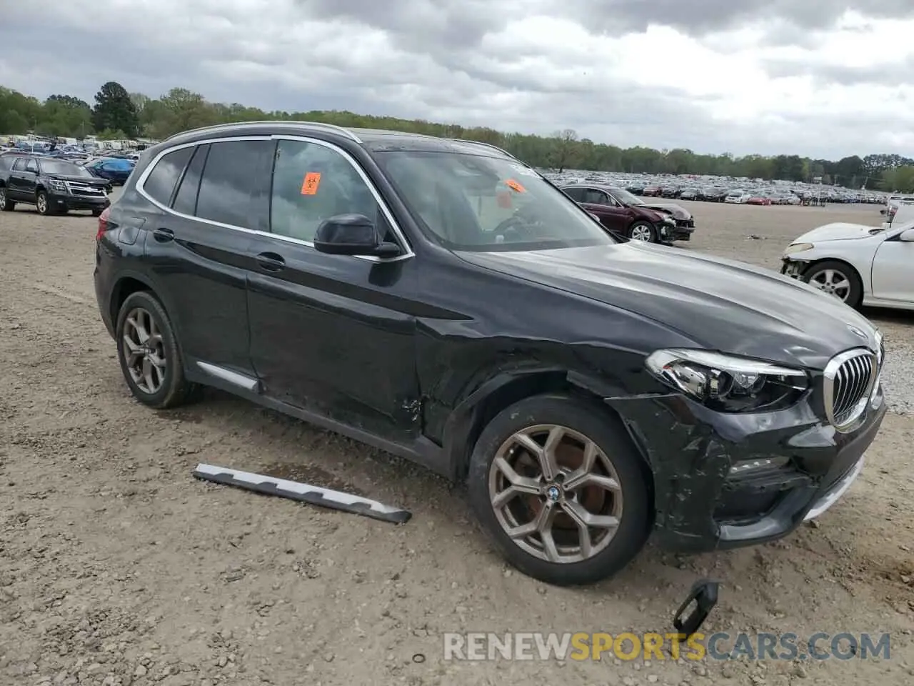 4 Photograph of a damaged car 5UXTY3C05M9F87947 BMW X3 2021