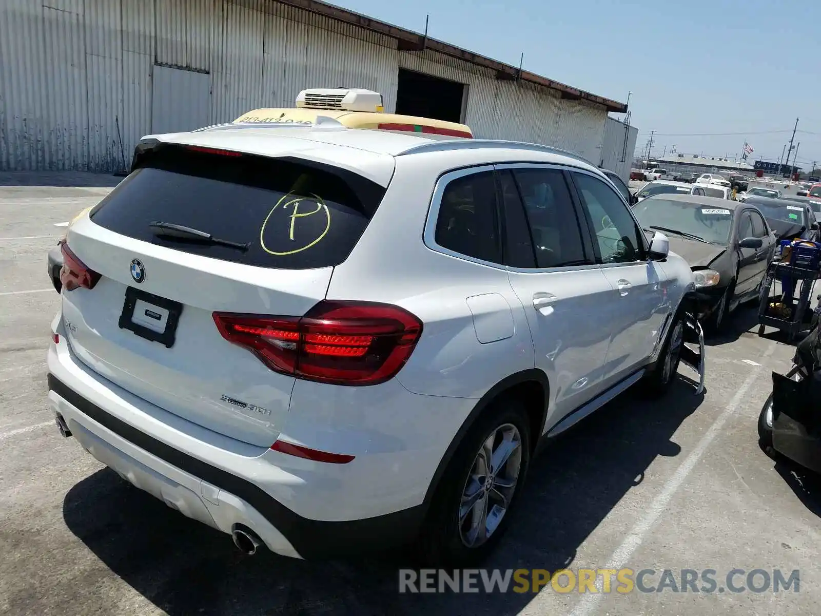 4 Photograph of a damaged car 5UXTY3C05M9G12135 BMW X3 2021