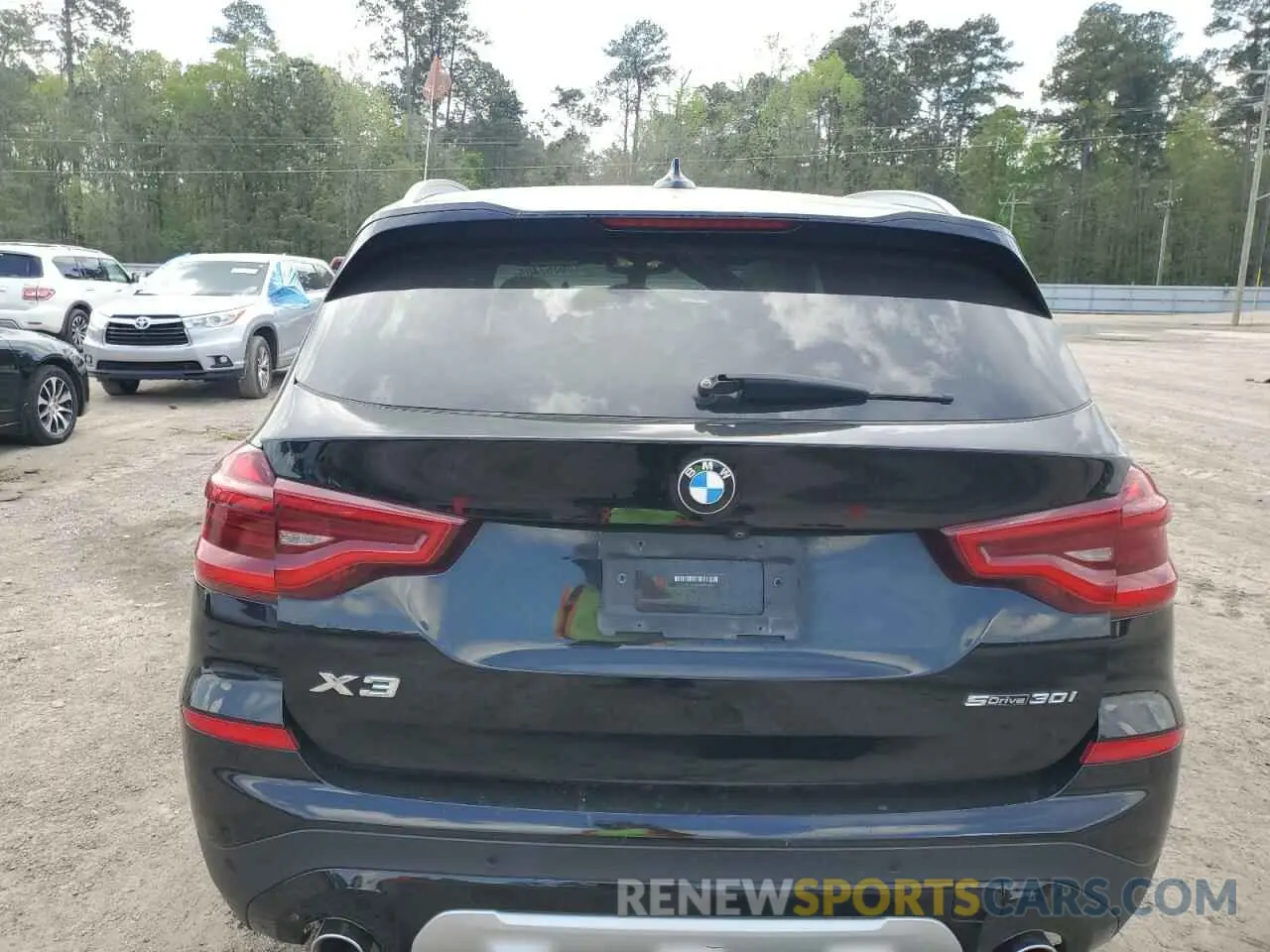 6 Photograph of a damaged car 5UXTY3C05M9G91693 BMW X3 2021