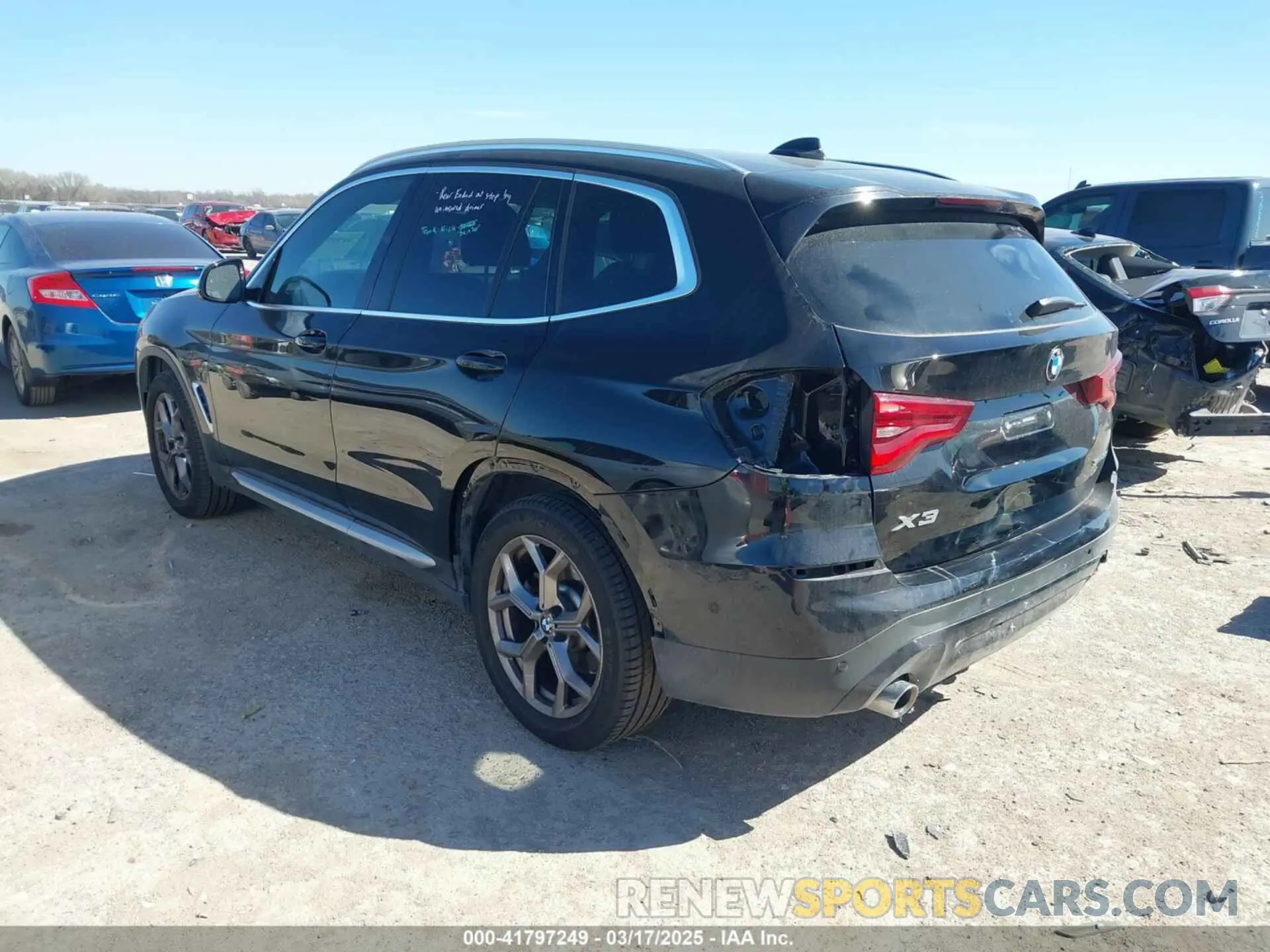 3 Photograph of a damaged car 5UXTY3C06M9H04614 BMW X3 2021