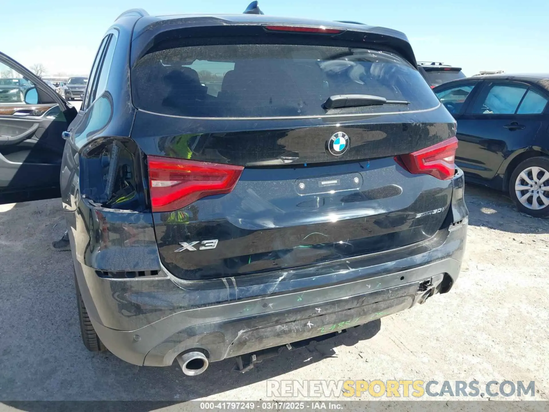6 Photograph of a damaged car 5UXTY3C06M9H04614 BMW X3 2021